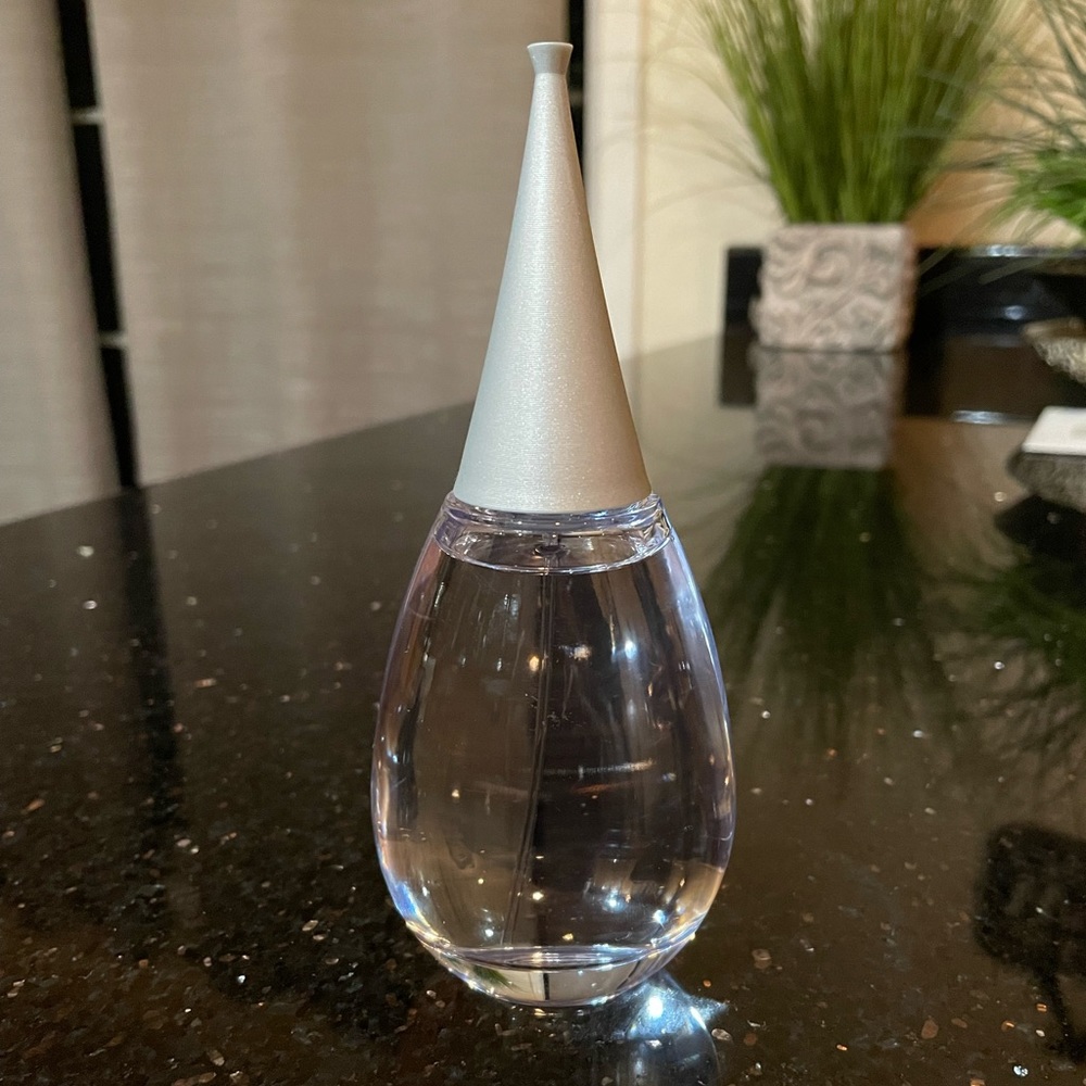 Shi by Alfred Sung Eau de Toilette NEW